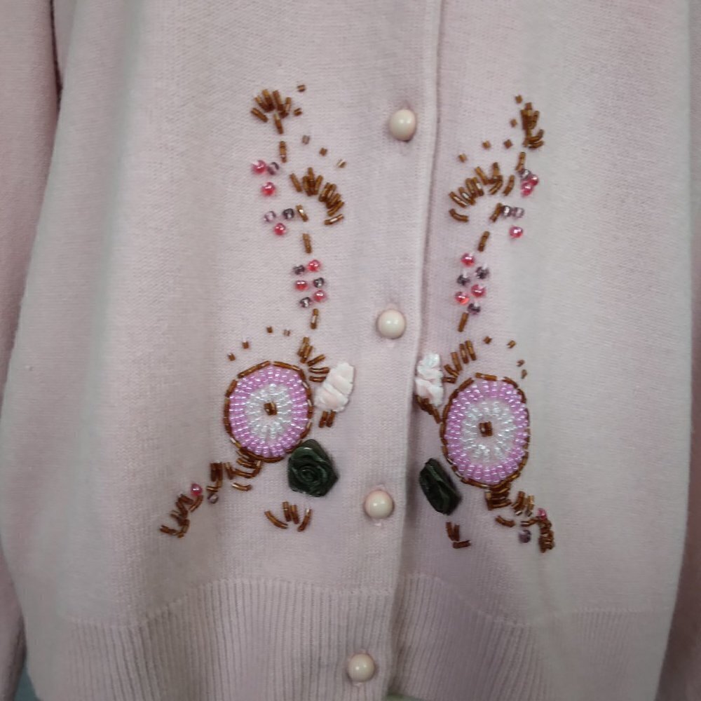 Vintage Pink Pastel Embroidered Beaded Applique Cardigan Sweater | Size L - Picture 4 of 10